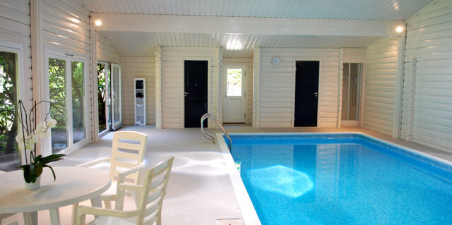 Edwards Pool Web